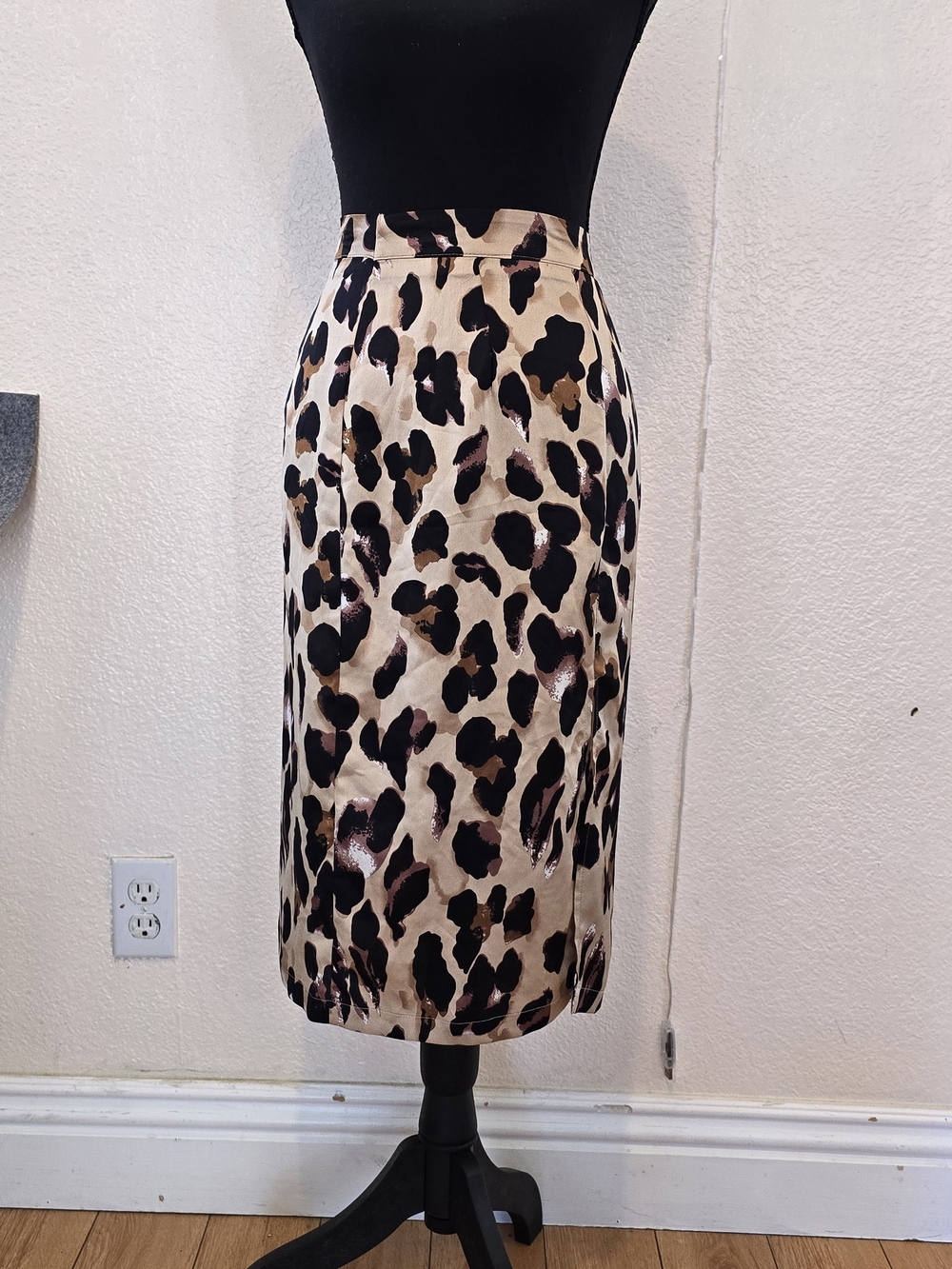 Nasty Gal Beige Leopard Pencil Skirt with Black & Brown Spots